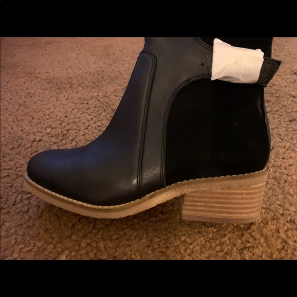 Brand new Lucky brand boots. - Picture 2 of 6